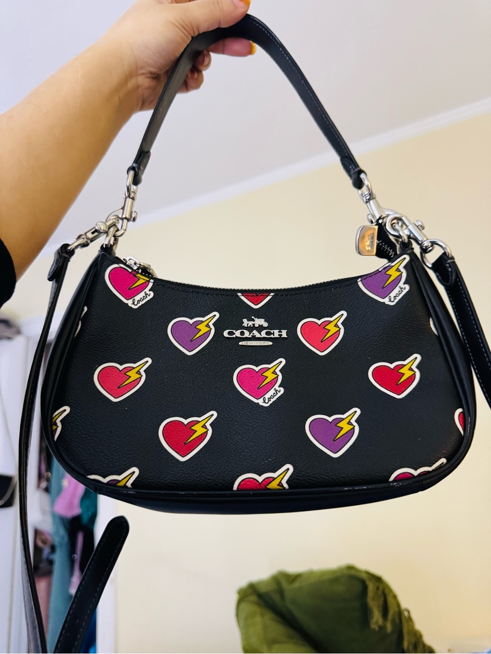 Coach Teri Black bold Print Shoulder Bag